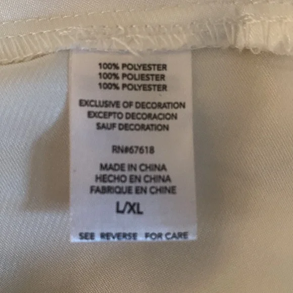 Flora Nikrooz Vintage 1970’s stunning robe w/ beautiful embroidered sleeves - Picture 9 of 10